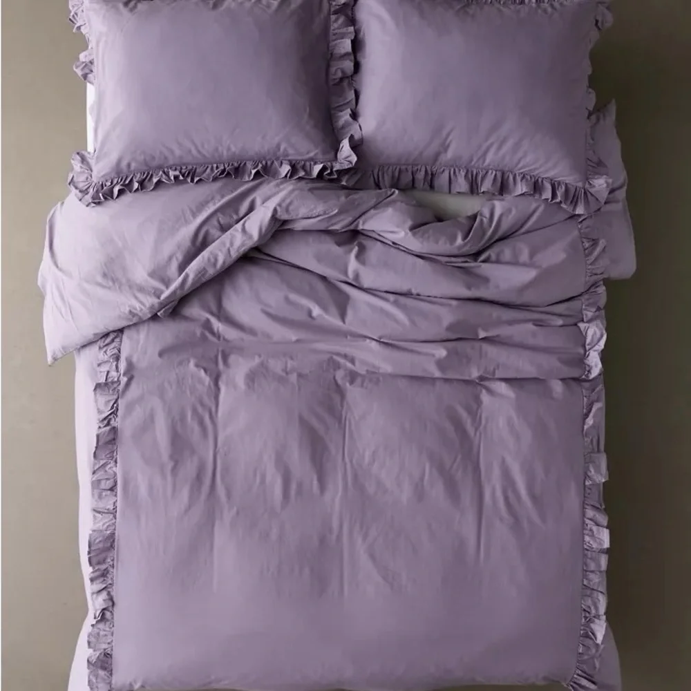 Urban Outfitters (UO) 100% COTTON DUVET COVER WITH RUFFLE TRIM